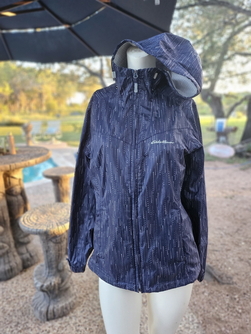 Eddie Bauer Nylon Hooded Windbreaker Jacket Dark Grey Print M
